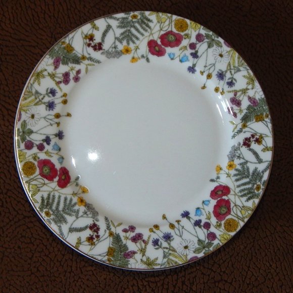 GRACE TEAWARE Fine Porcelain Wildflowers Salad / Dessert Plates 8” Set of 2 NEW - Picture 1 of 2